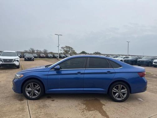 2022 Volkswagen Jetta 1.5T SE