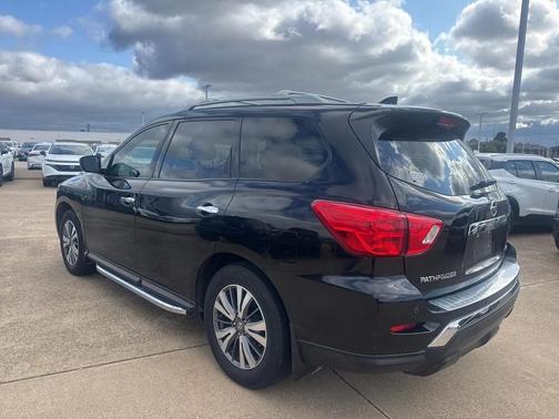 2020 Nissan Pathfinder SV 2WD