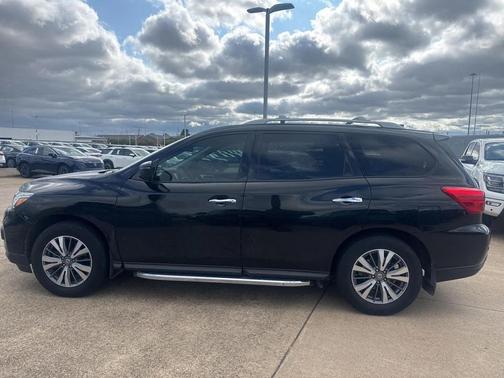 2020 Nissan Pathfinder SV 2WD