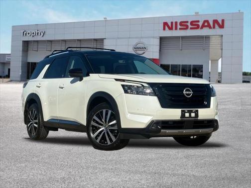 2023 Nissan Pathfinder Platinum FWD