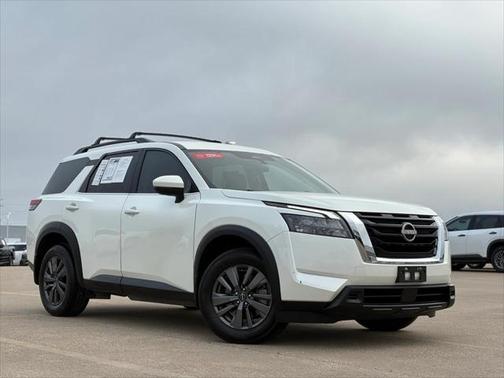 2023 Nissan Pathfinder SV FWD