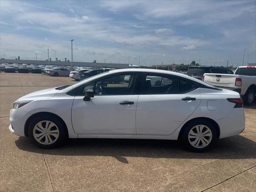 2021 Nissan Versa 1.6 S
