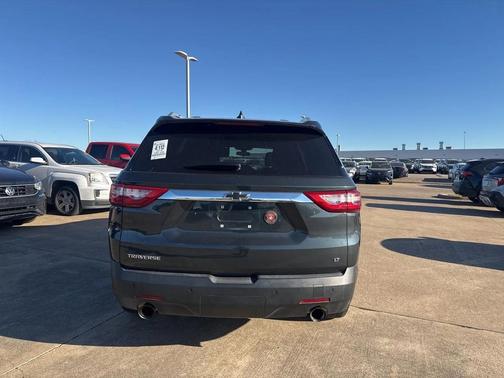 2018 Chevrolet Traverse LT Cloth