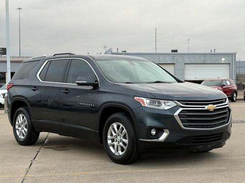 2018 Chevrolet Traverse LT Cloth