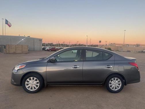 2019 Nissan Versa 1.6 SV