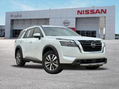 2025 Nissan Pathfinder SL FWD