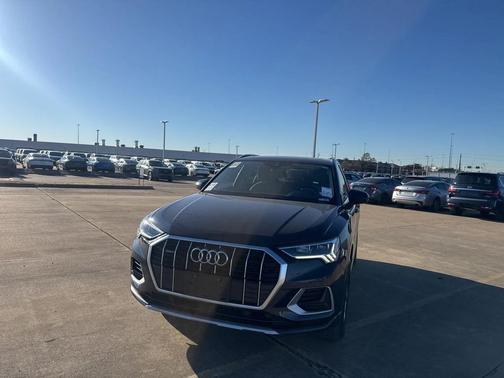 2019 Audi Q3 2.0T Premium Plus