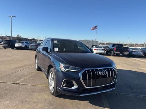2019 Audi Q3 2.0T Premium Plus
