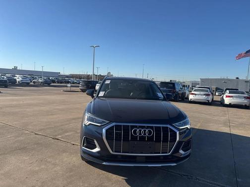 2019 Audi Q3 2.0T Premium Plus