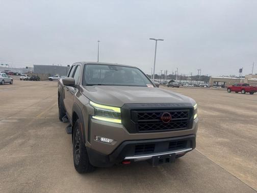 2022 Nissan Frontier PRO-X