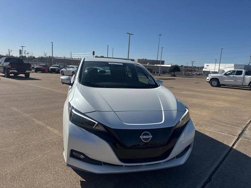 2024 Nissan Leaf SV PLUS