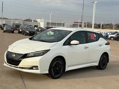 2024 Nissan Leaf SV PLUS