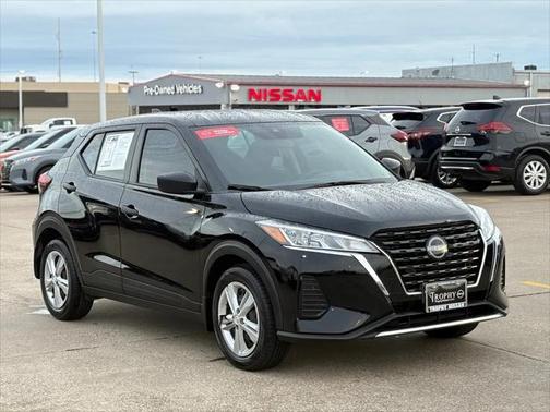 2023 Nissan Kicks S