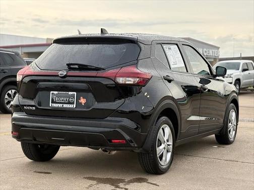 2023 Nissan Kicks S