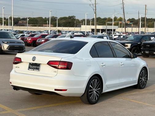 2016 Volkswagen Jetta 1.8T Sport