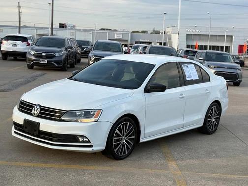 2016 Volkswagen Jetta 1.8T Sport