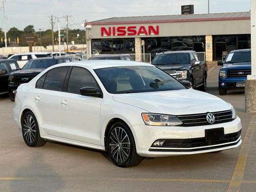 2016 Volkswagen Jetta 1.8T Sport