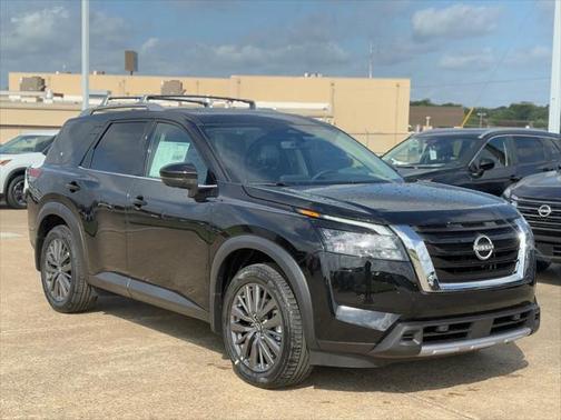 2025 Nissan Pathfinder SL FWD