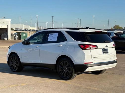 2022 Chevrolet Equinox FWD RS