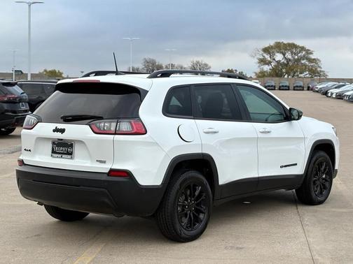 2023 Jeep Cherokee Altitude