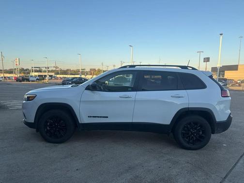 2023 Jeep Cherokee Altitude