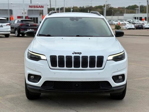 2023 Jeep Cherokee Altitude