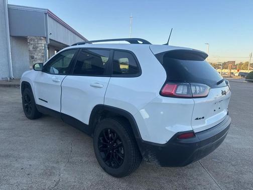 2023 Jeep Cherokee Altitude