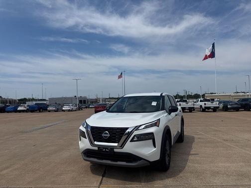 Glacier White 2023 Nissan Rogue S