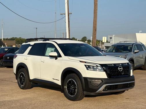 2025 Nissan Pathfinder Rock Creek 4WD