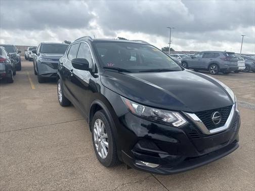 2022 Nissan Rogue Sport SV