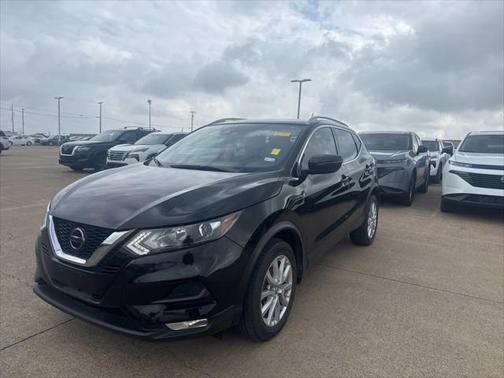 2022 Nissan Rogue Sport SV