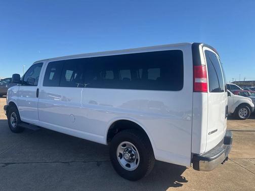 2018 Chevrolet Express 3500 LT