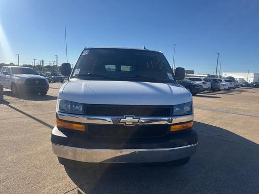 2018 Chevrolet Express 3500 LT