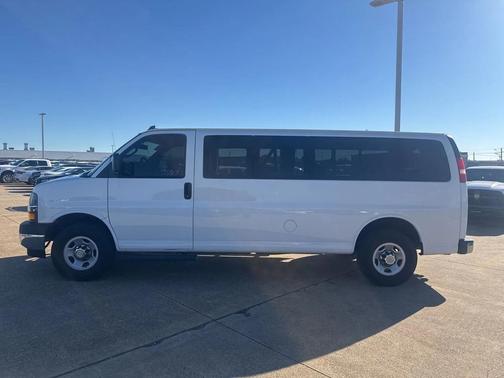2018 Chevrolet Express 3500 LT