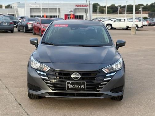 2023 Nissan Versa 1.6 SV