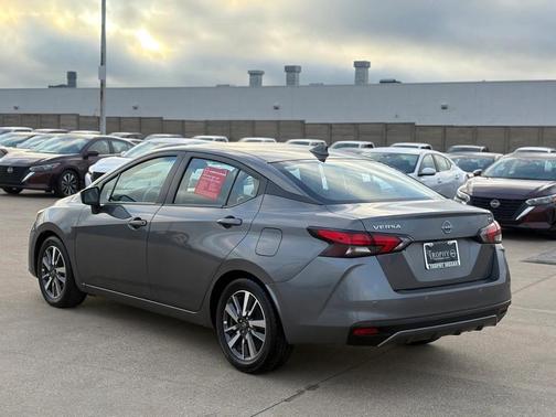 2023 Nissan Versa 1.6 SV