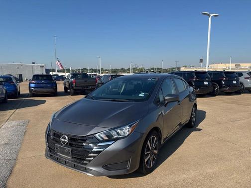 2023 Nissan Versa 1.6 SV