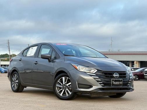 2023 Nissan Versa 1.6 SV