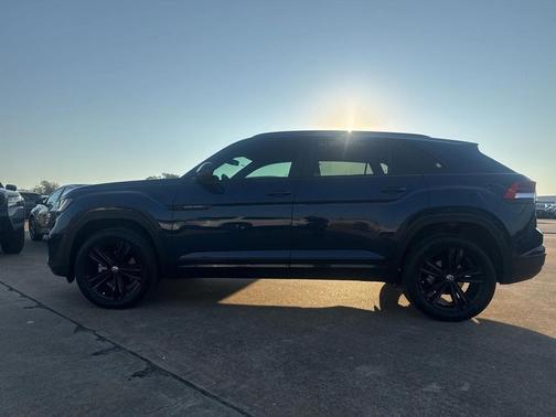 2023 Volkswagen Atlas Cross Sport 2.0T SEL