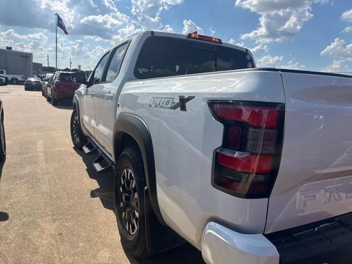 2023 Nissan Frontier PRO-X