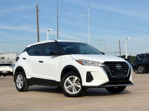 Fresh Powder 2025 Nissan Kicks S