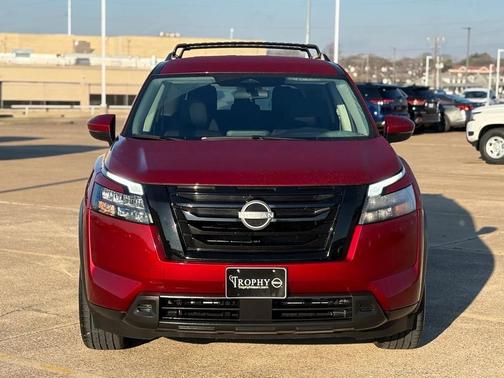 2024 Nissan Pathfinder SV FWD