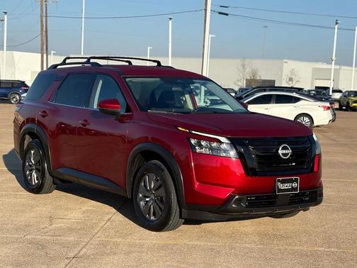 2024 Nissan Pathfinder SV FWD