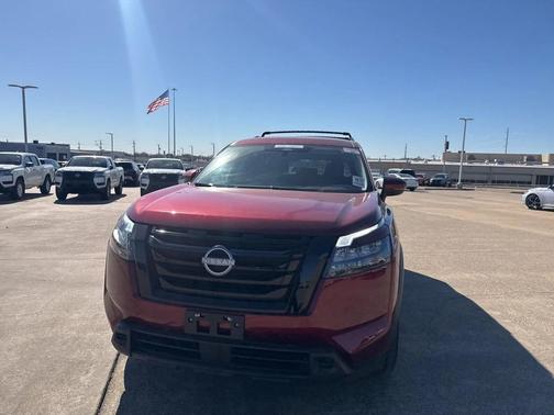 2024 Nissan Pathfinder SV FWD