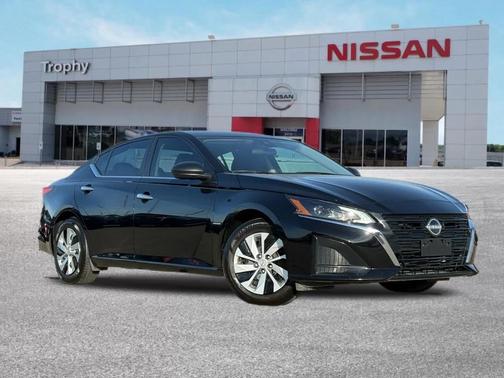 2025 Nissan Altima S FWD