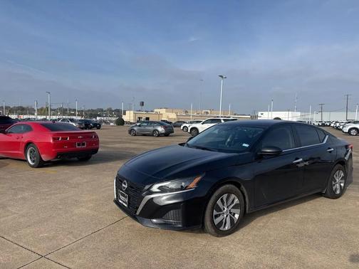 2025 Nissan Altima S FWD