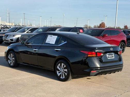 2025 Nissan Altima S FWD