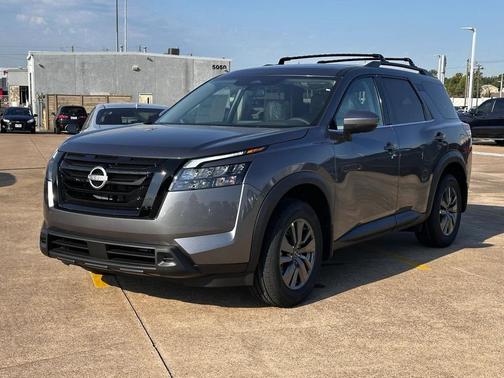 2025 Nissan Pathfinder SV FWD