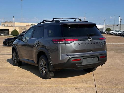 2025 Nissan Pathfinder SV FWD