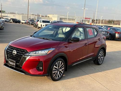 2024 Nissan Kicks SR
